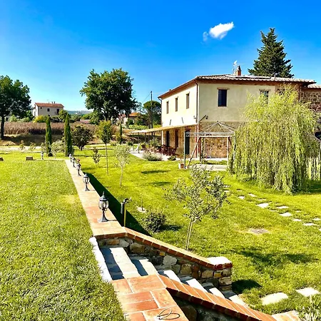 With Pool Trasimeno Апартаменты
